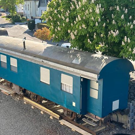 Gleis 1, Eisenbahn Waggon Mit Whirlpool Und Ofen Villa Dahlem  Dış mekan fotoğraf