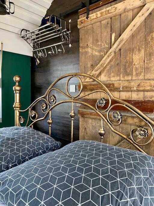 Gleis 1, Eisenbahn Waggon Mit Whirlpool Und Ofen Villa Dahlem  Dış mekan fotoğraf